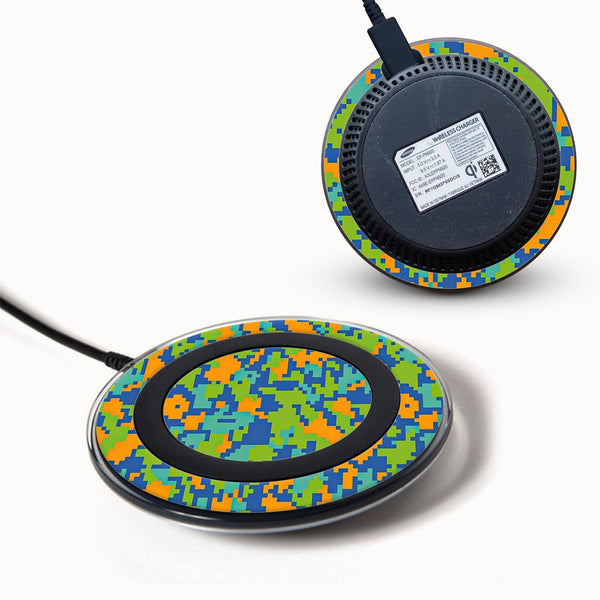 Blue Glitched Pattern Camo - Samsung Wireless Charger 2015 Skins