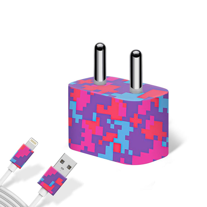 Purple Glitched Pattern Camo - Apple charger 5W Skin
