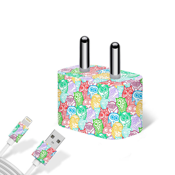 Colorful Owl Pattern - Apple charger 5W Skin