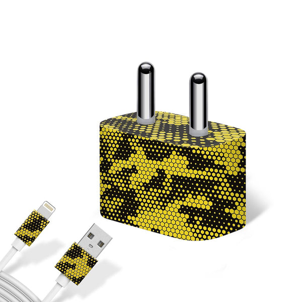 Gold Hive camo - Apple charger 5W Skin