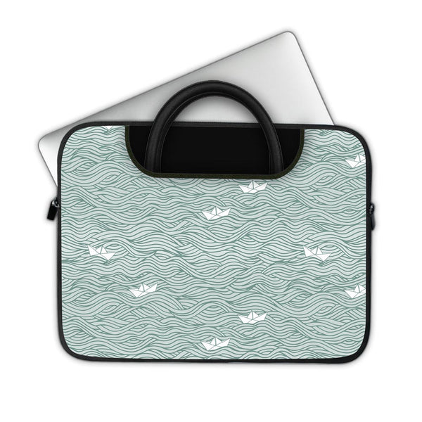 Paper Boat Pattern - Pockets Laptop Sleeve