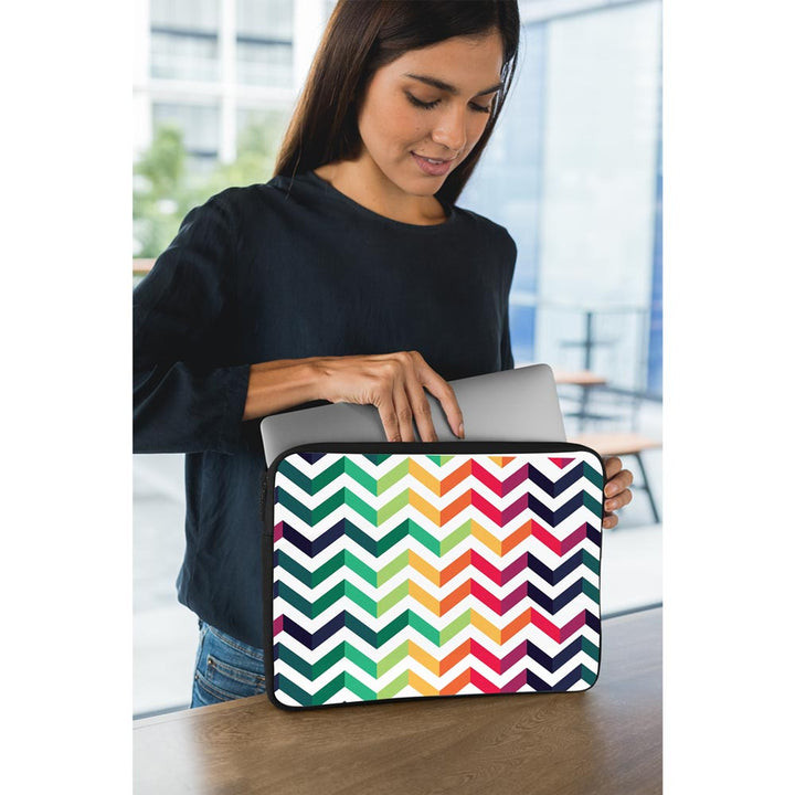 Rainbow Zigzag Pattern - Laptop Sleeve