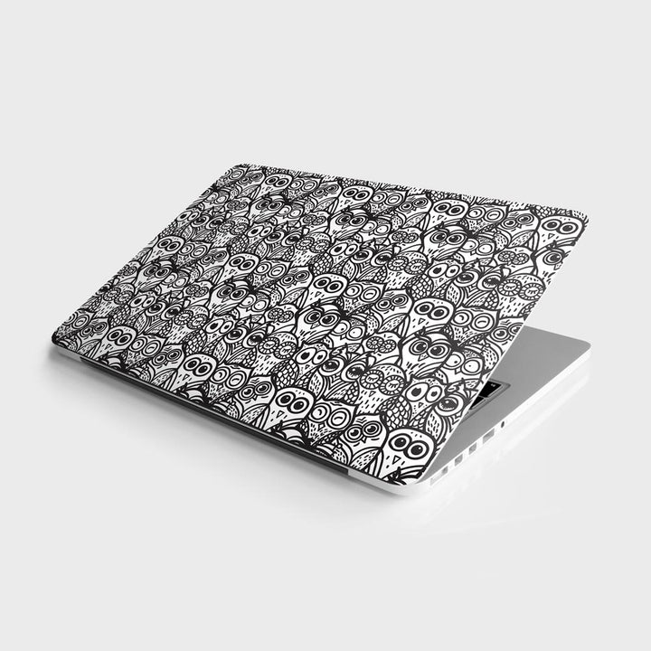 White And Black Owl - Laptop Skins