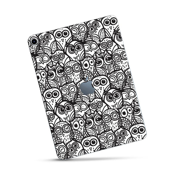 White And Black Owl - Apple Ipad Skin