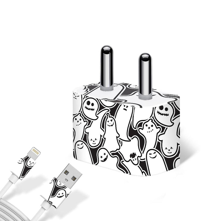 White Halloween Pattern - Apple charger 5W Skin